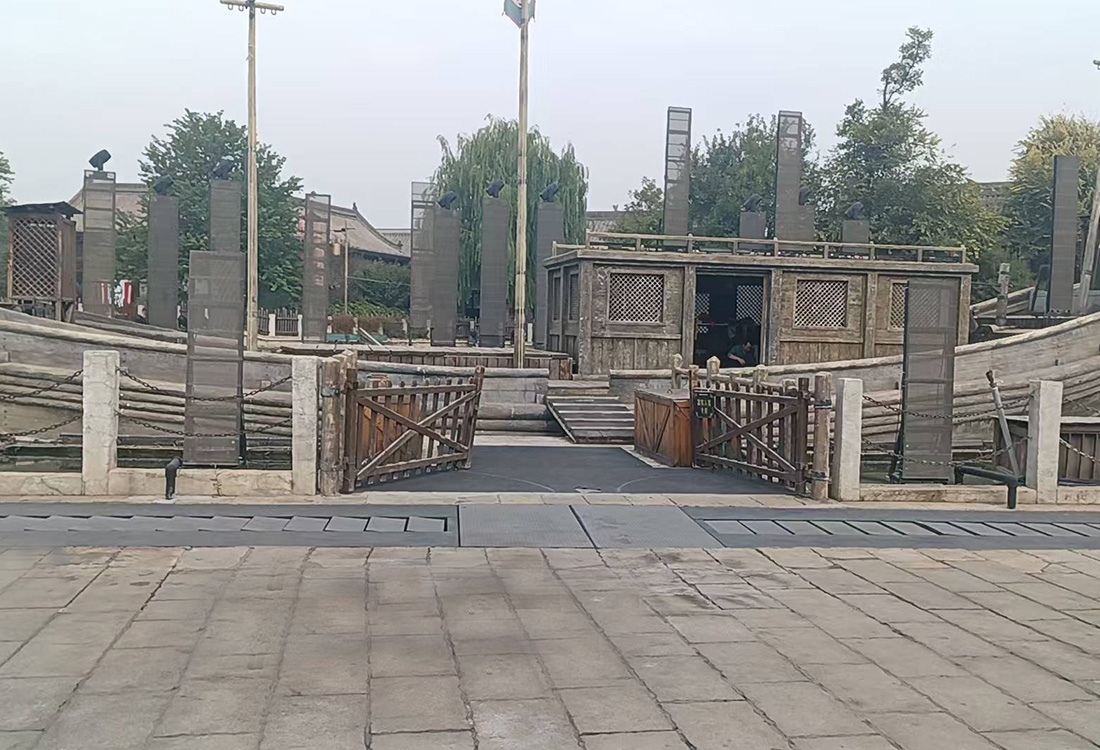 建業(yè)華誼兄弟電影小鎮水碼頭機械特效